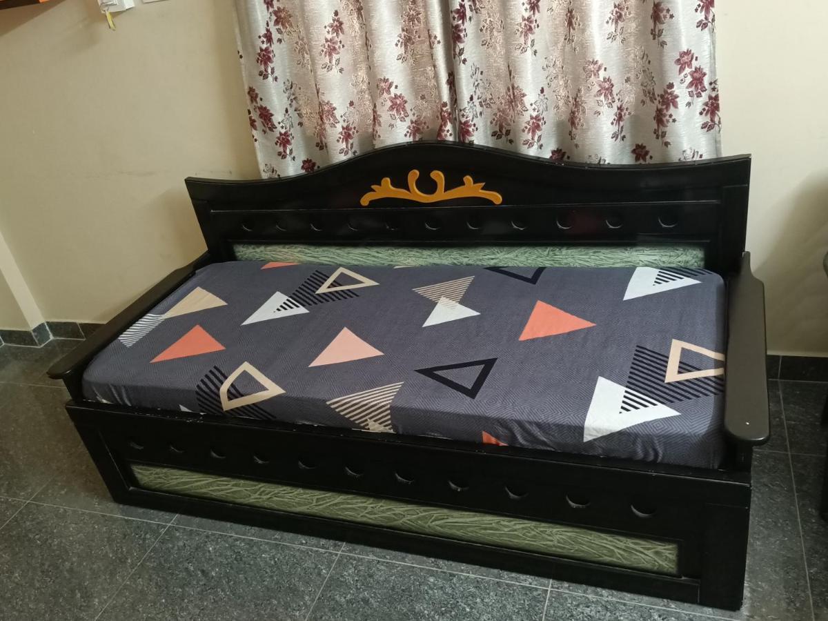 Advik Homestays 티루파티 외부 사진
